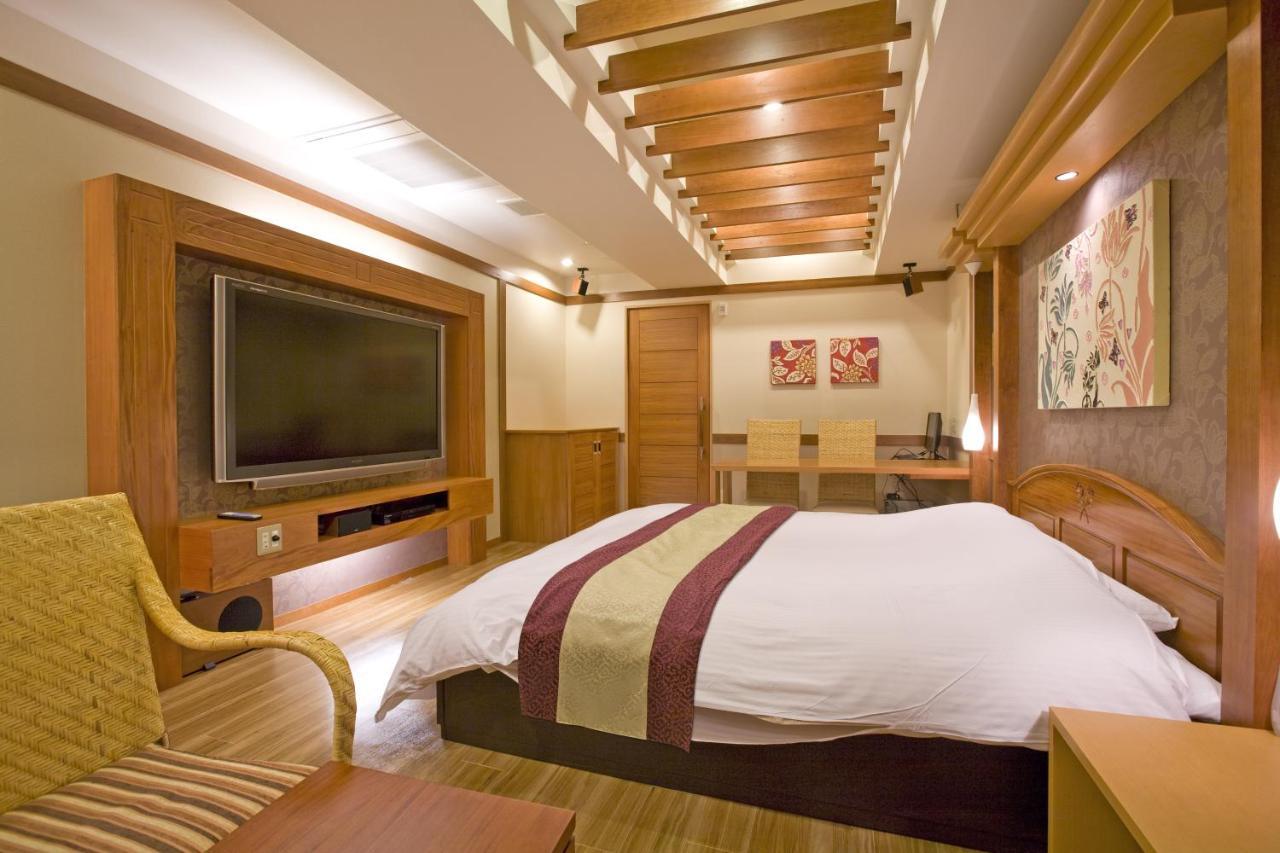 Hotel Bintang Pari Resort (Adults Only) Kobe Eksteriør billede
