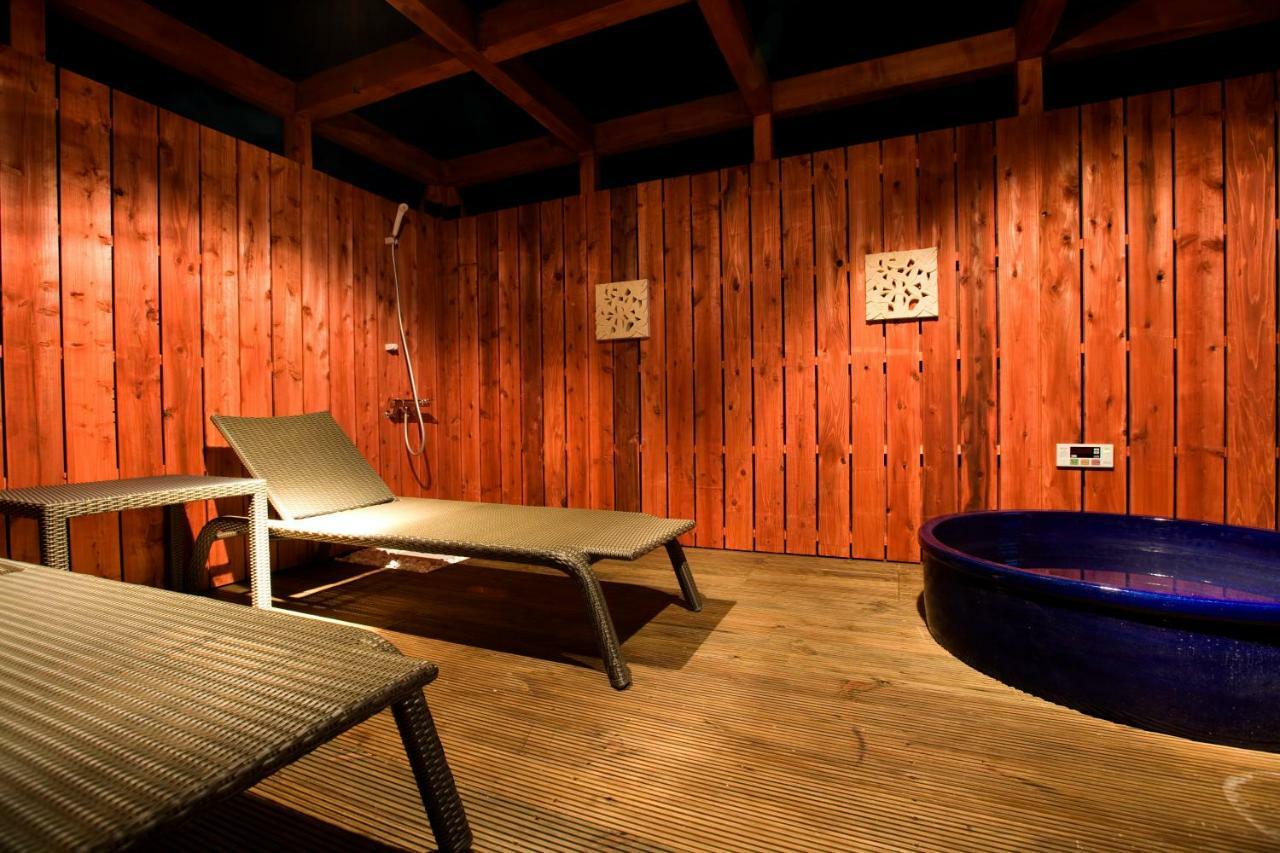 Hotel Bintang Pari Resort (Adults Only) Kobe Eksteriør billede